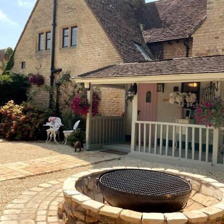 Piglet Lodge Pebworth Экстерьер фото