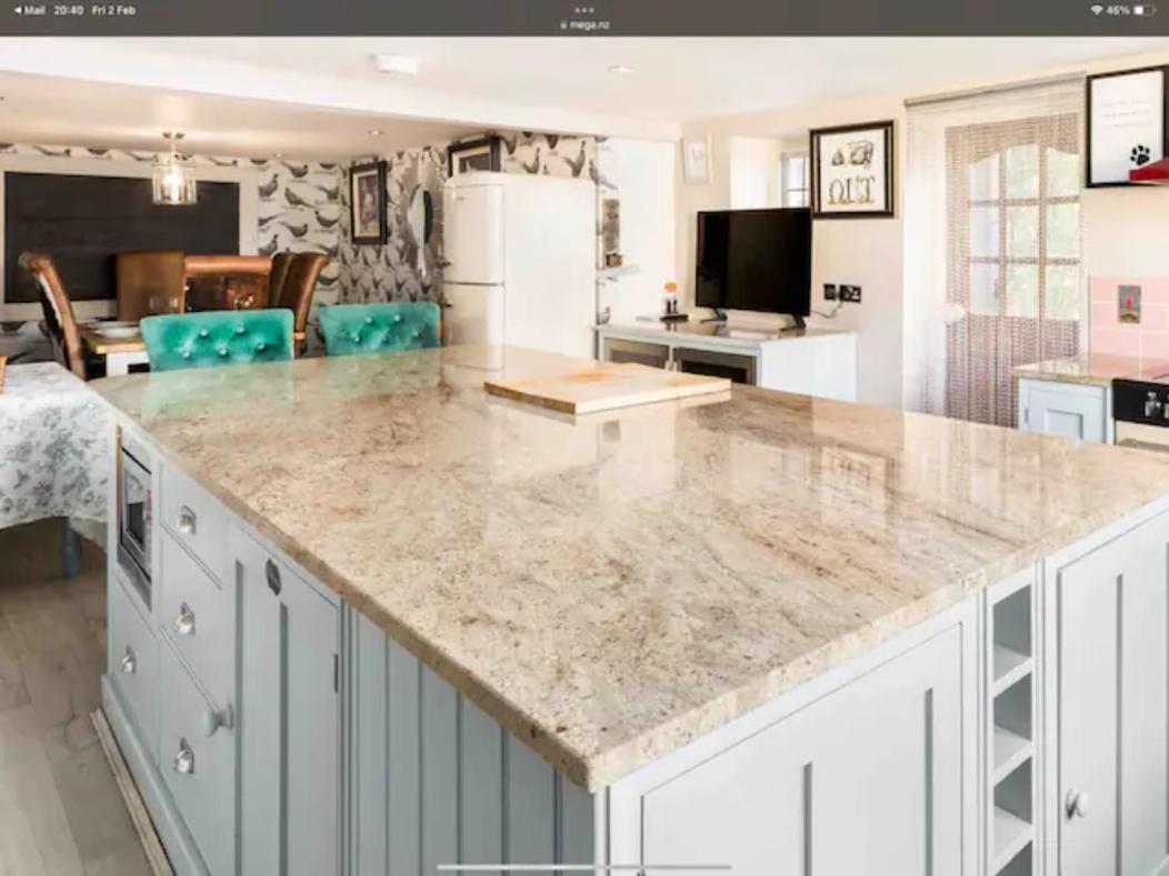 Piglet Lodge Pebworth Экстерьер фото