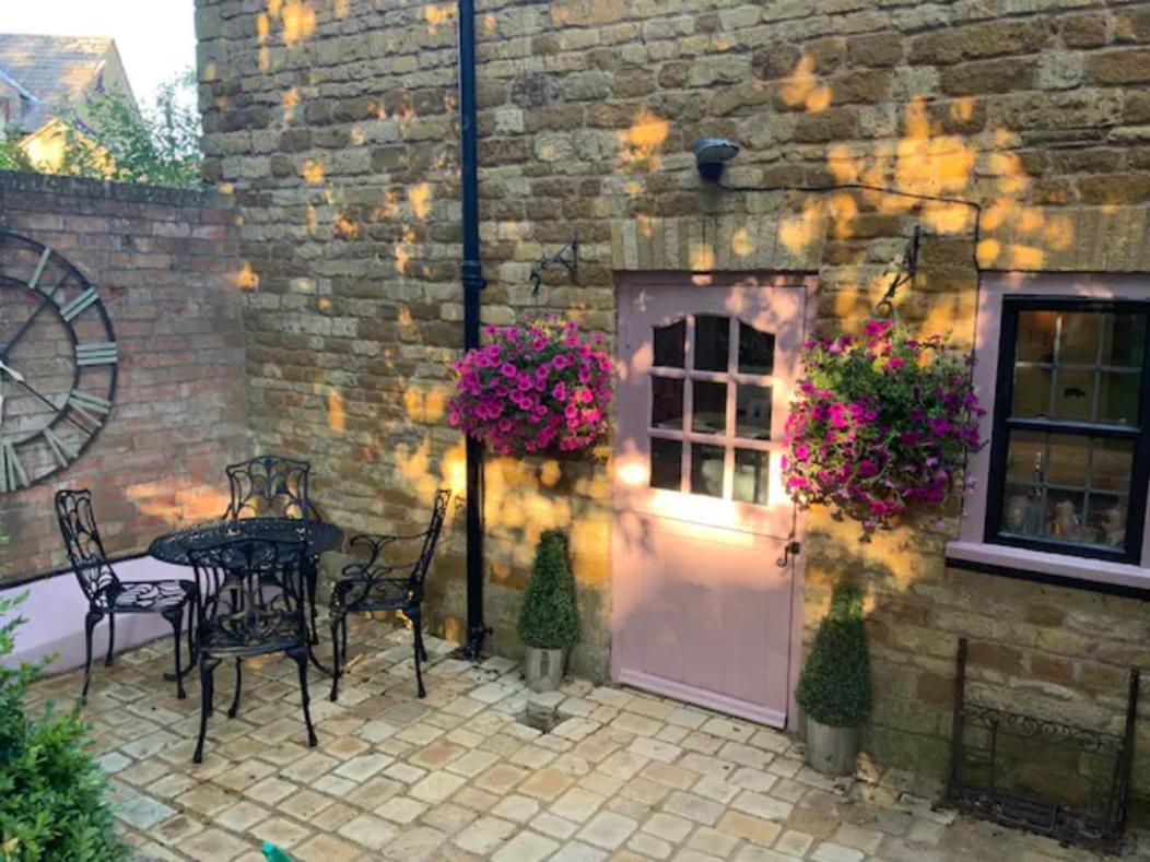 Piglet Lodge Pebworth Экстерьер фото